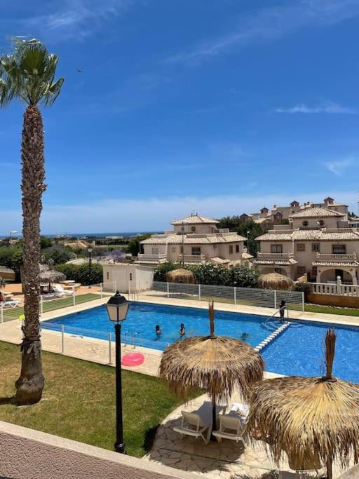 Casa Andres. Two Bed Penthouse Pool & Terrace Lejlighed Alicante Eksteriør billede