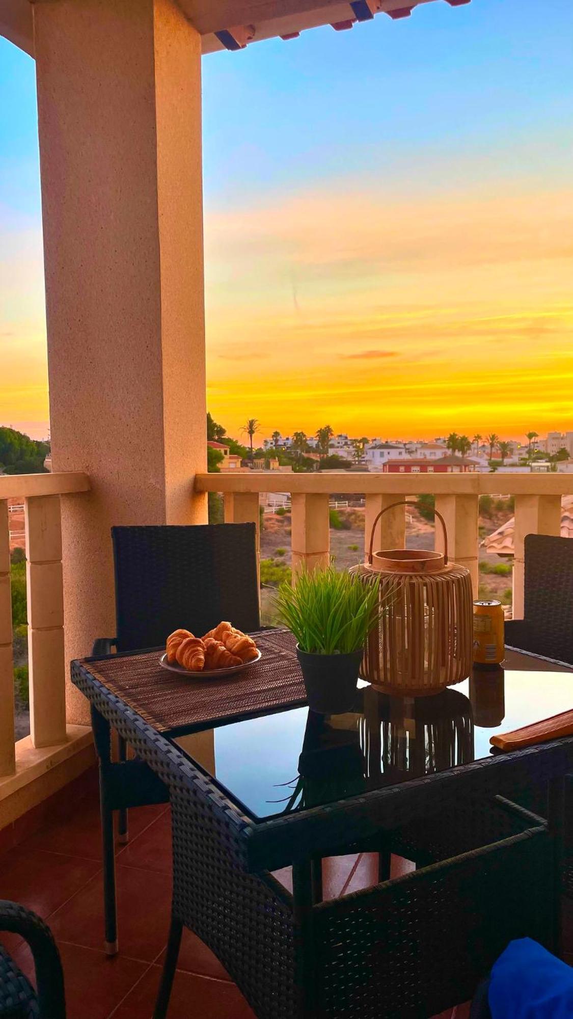 Casa Andres. Two Bed Penthouse Pool & Terrace Lejlighed Alicante Eksteriør billede