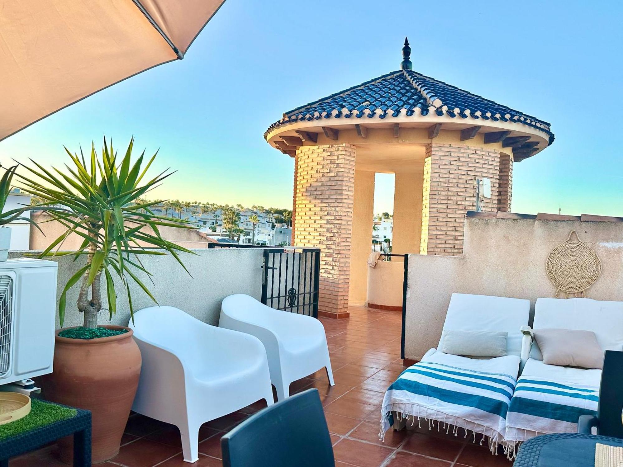 Casa Andres. Two Bed Penthouse Pool & Terrace Lejlighed Alicante Eksteriør billede